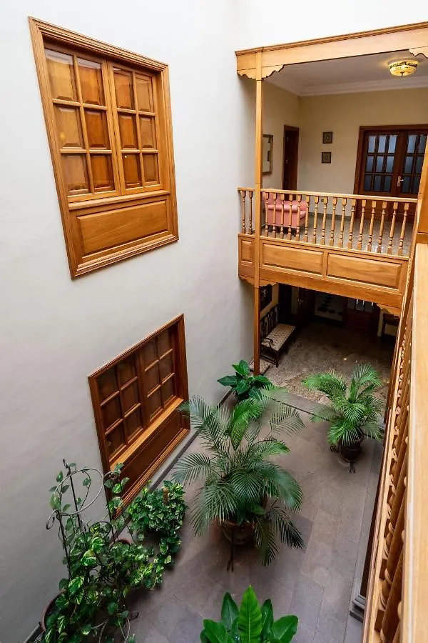 Espectacular Casa Con Jardin 